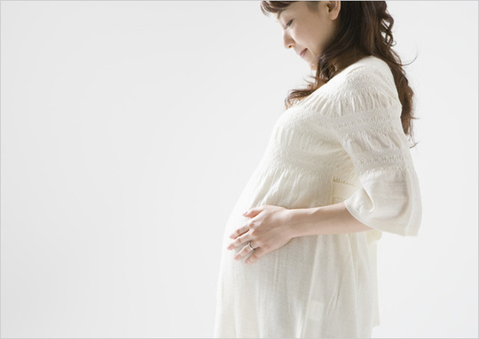 不妊に悩みようやく妊娠した女性